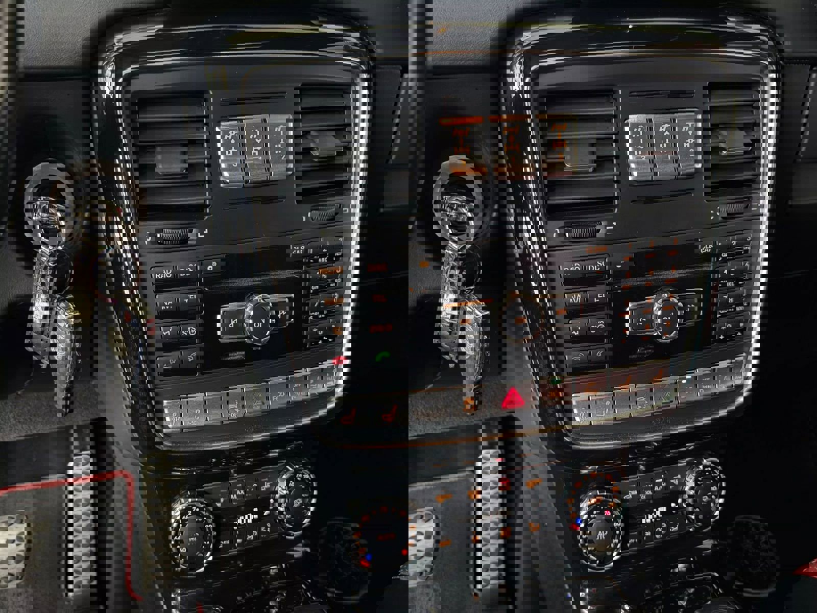 Used 2014 Mercedes-Benz G 63 AMG 4MATIC image 47