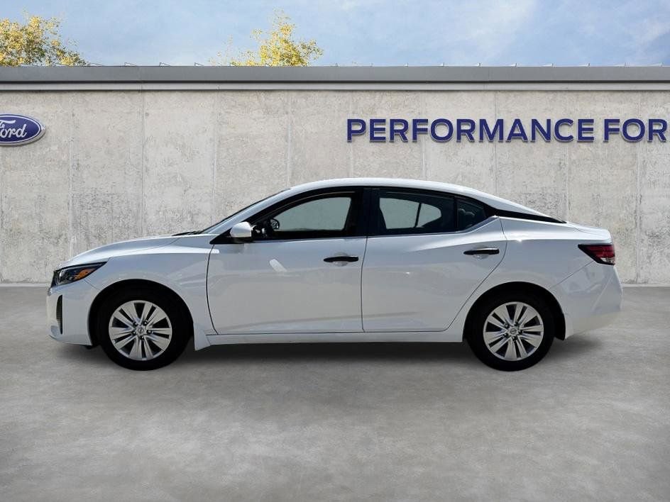 Used 2024 Nissan Sentra S w/ Lighting Package image 12