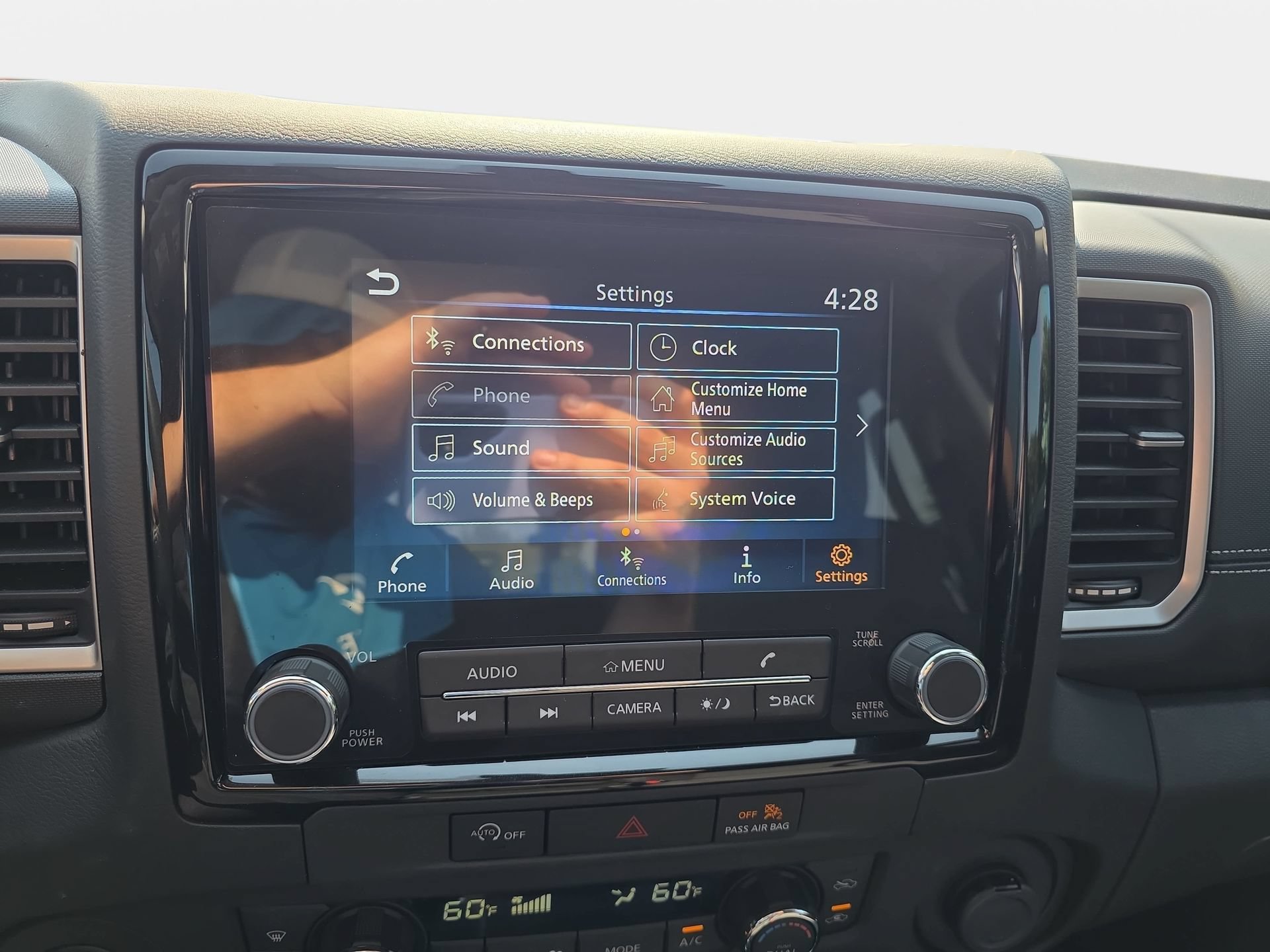 Used 2024 Nissan Frontier SV w/ SV Convenience Package RWD image 20