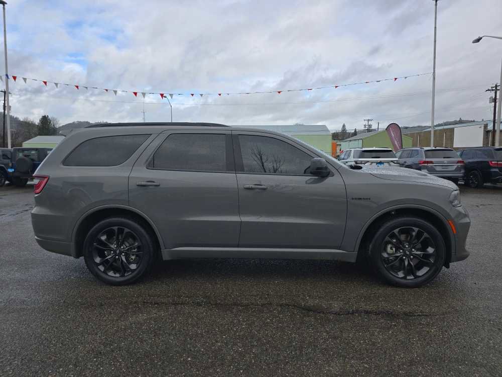 Used 2023 Dodge Durango R/T w/ Blacktop Package image 6
