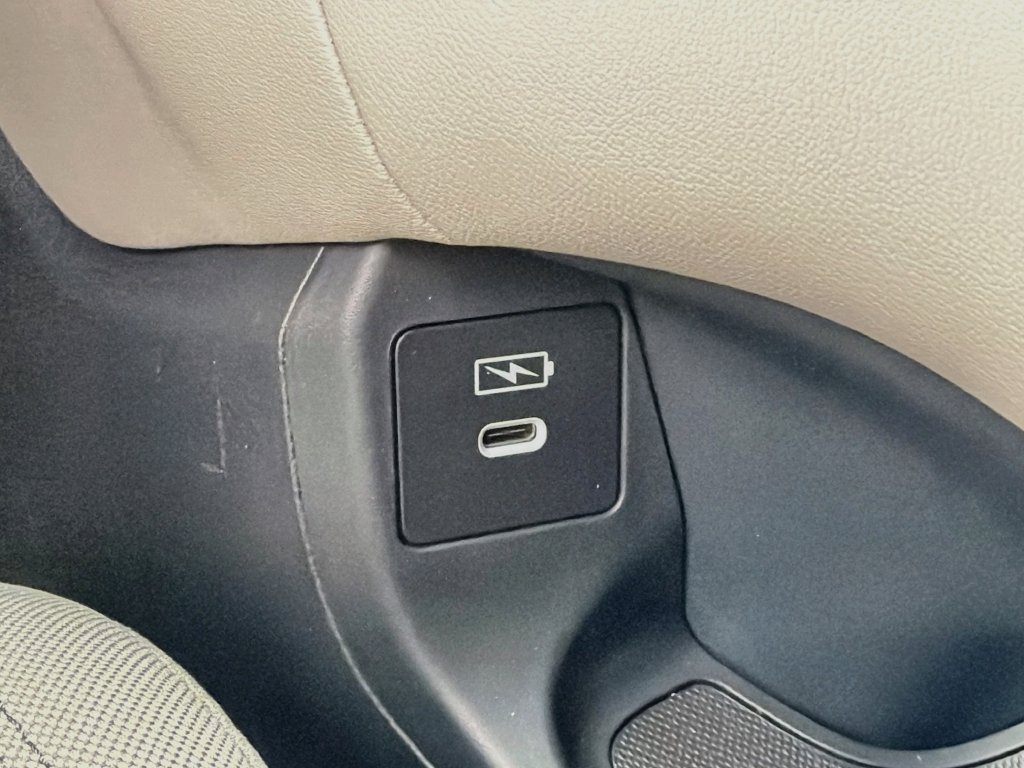 New 2027 Honda HR-V LX image 16