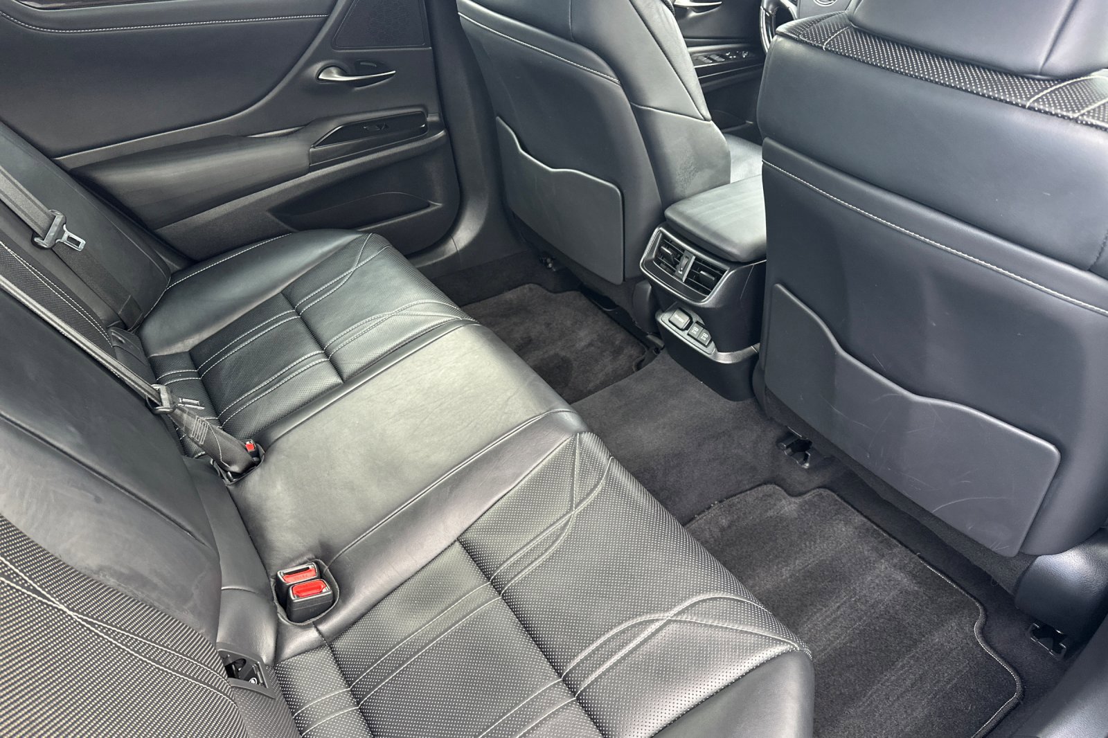 Used 2019 Lexus ES 350 image 30