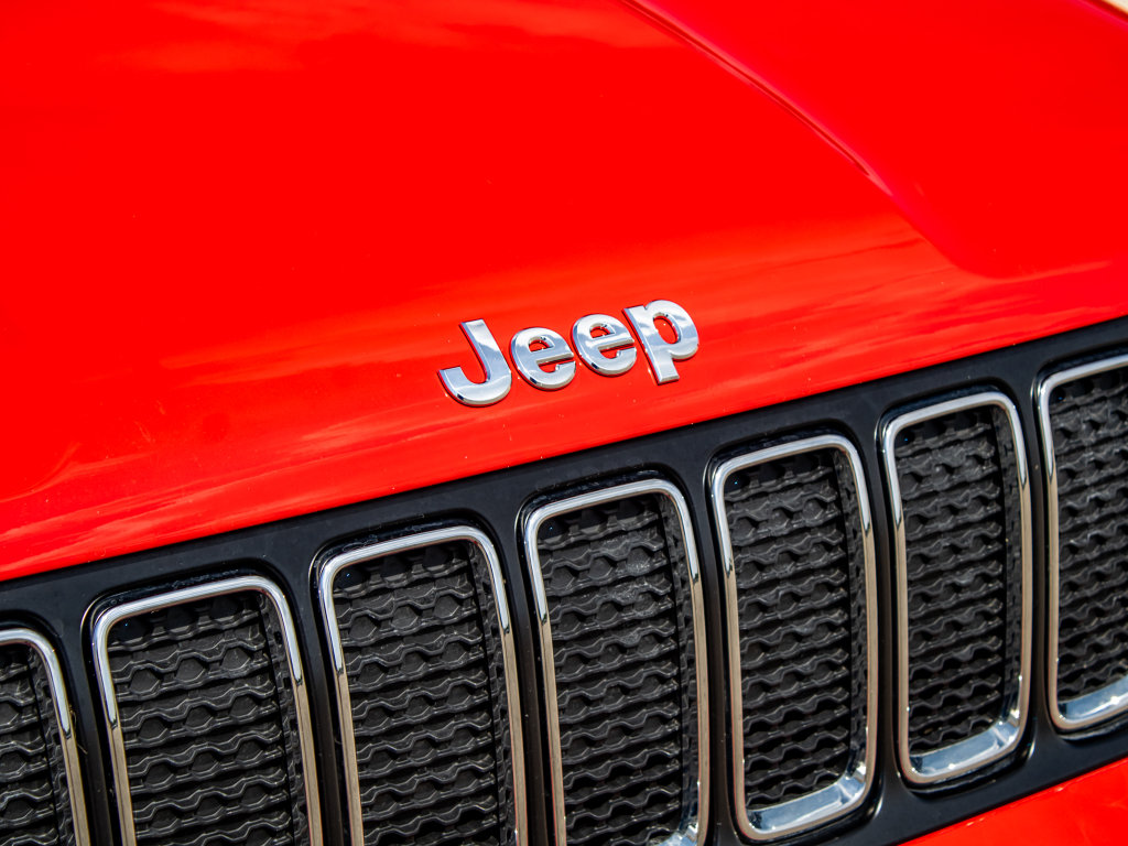 Used 2020 Jeep Renegade Latitude w/ Cold Weather Group AWD/4WD image 13