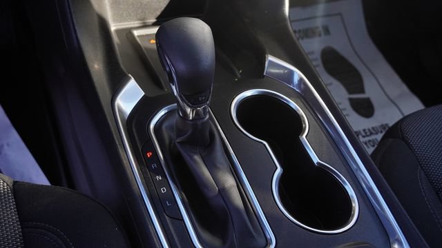 Used 2023 Chevrolet Traverse LT FWD image 28