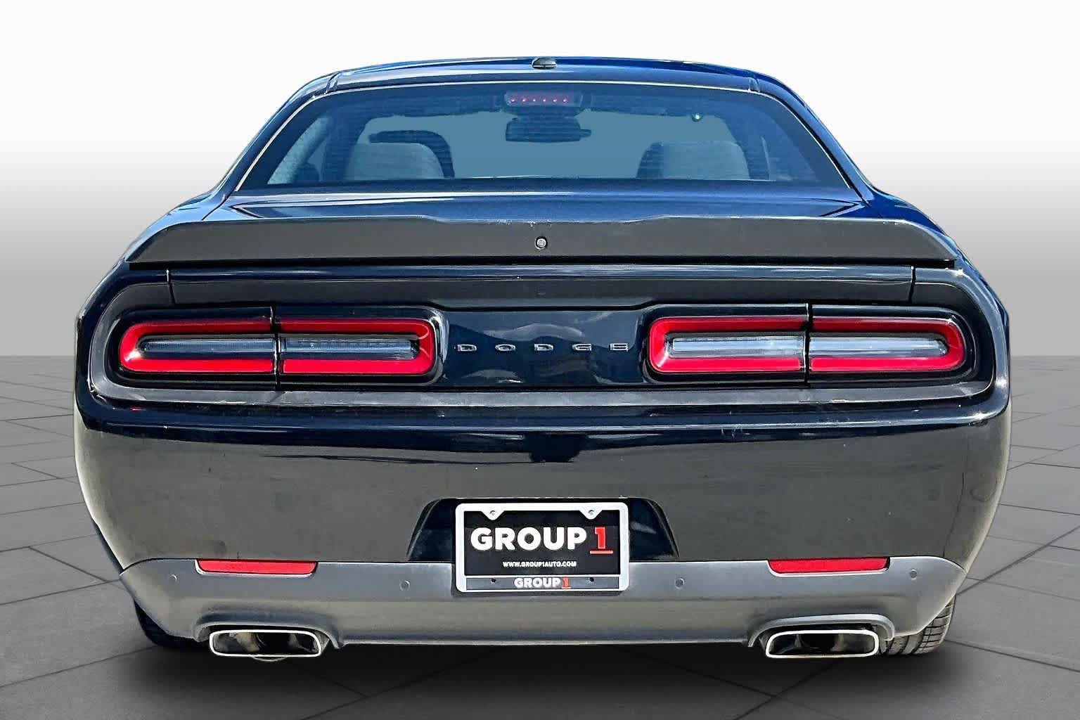 Used 2022 Dodge Challenger R/T w/ Blacktop Package RWD image 5