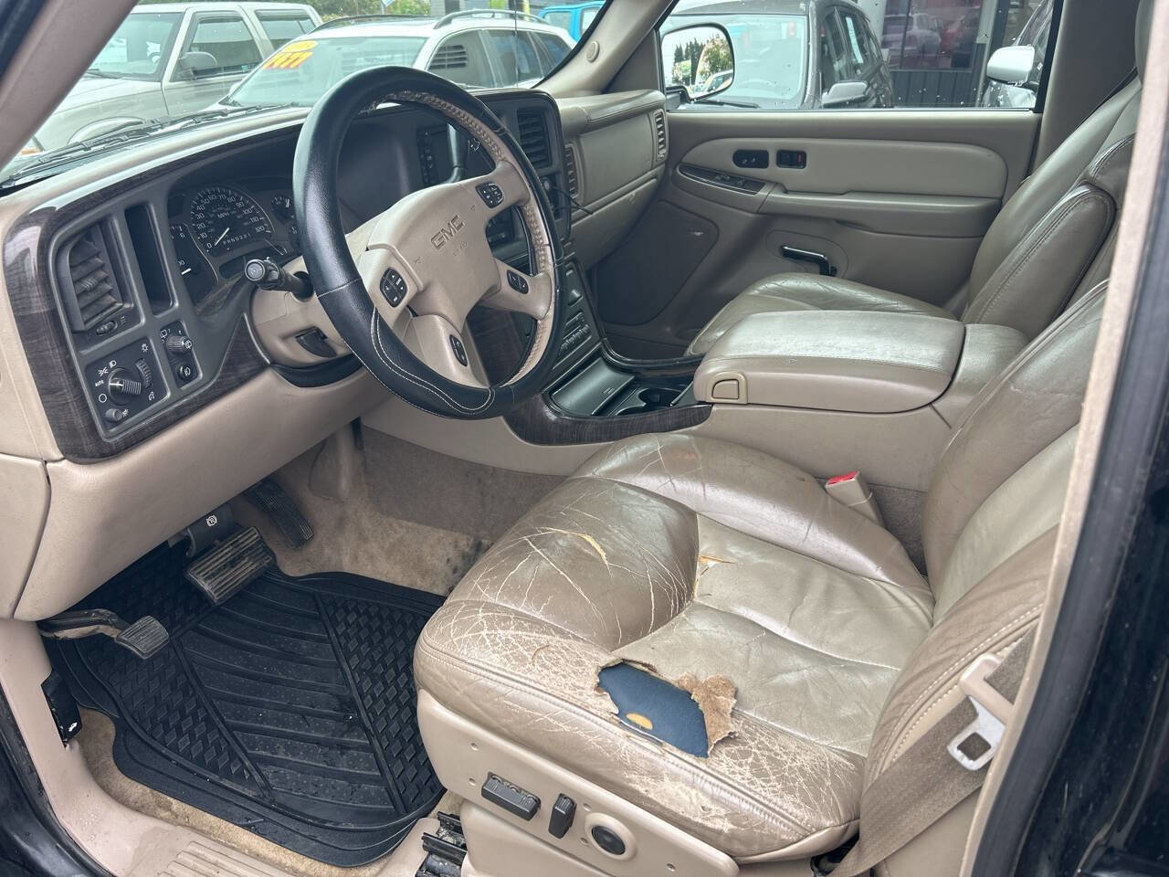 Used 2006 GMC Yukon Denali image 9