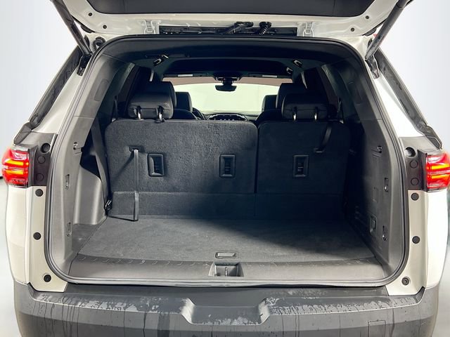 Used 2023 Chevrolet Traverse RS image 25