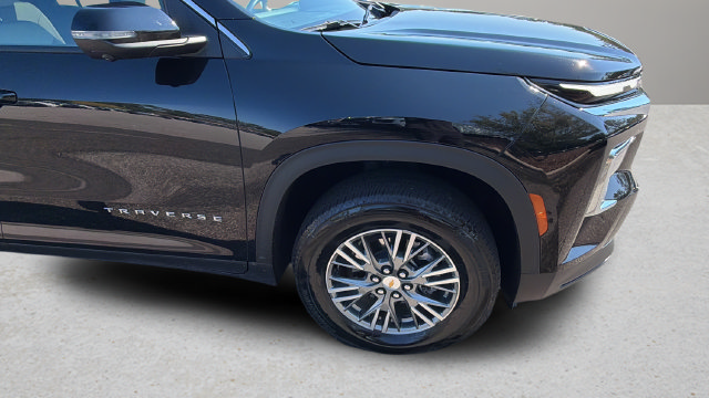 Used 2026 Chevrolet Traverse LT w/ Driver Confidence Package FWD image 40