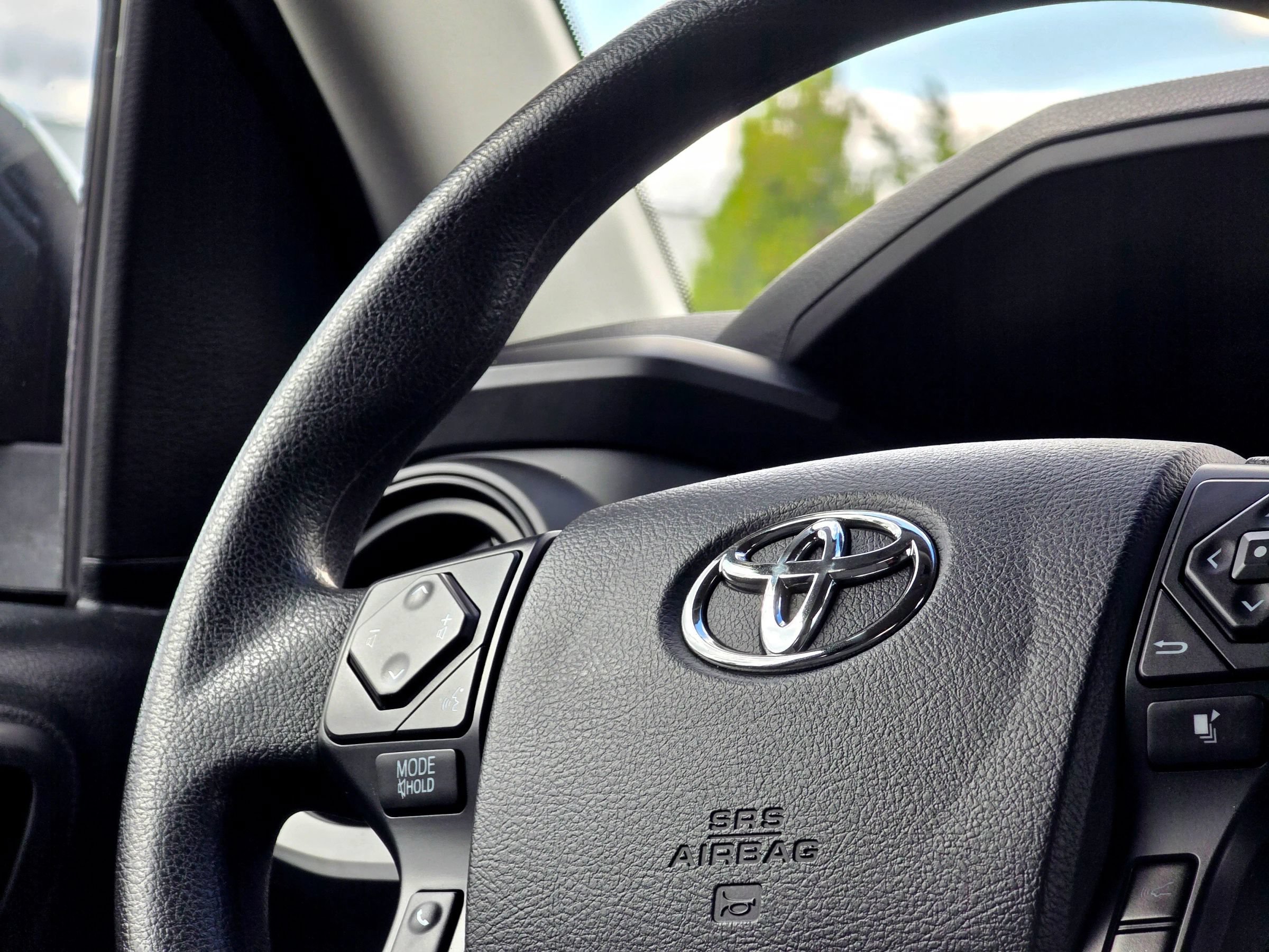 Used 2020 Toyota Tacoma SR w/ SR Convenience Package AWD/4WD image 26