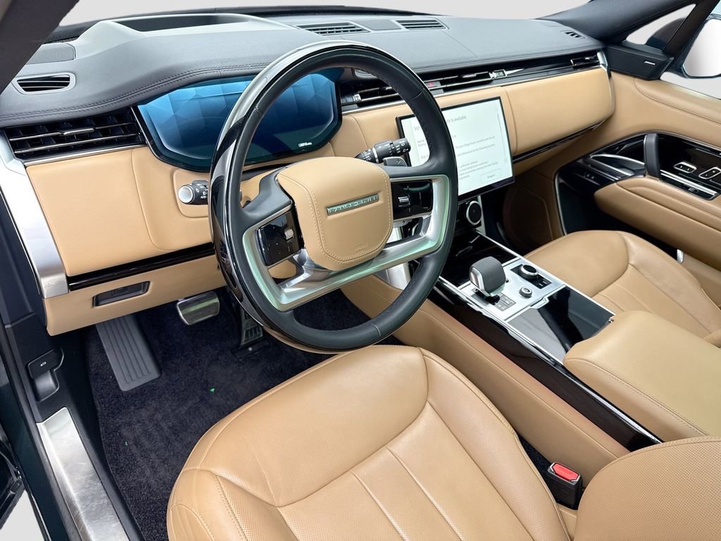 Used 2023 Land Rover Range Rover SE image 9