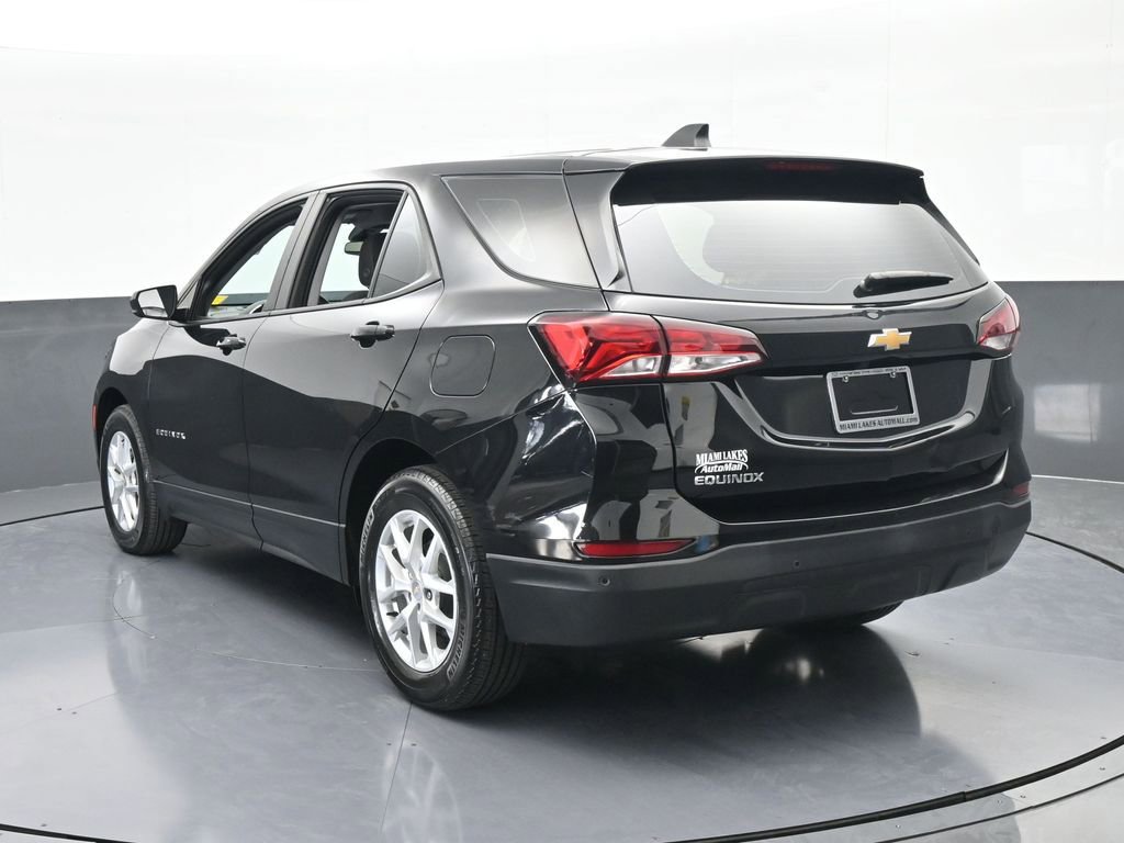 Used 2023 Chevrolet Equinox LS w/ Driver Confidence II Package image 4