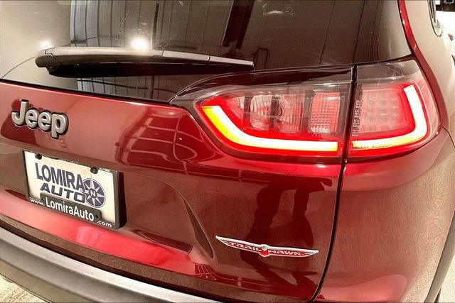 Used 2021 Jeep Cherokee Trailhawk w/ Sun & Sound Group image 23