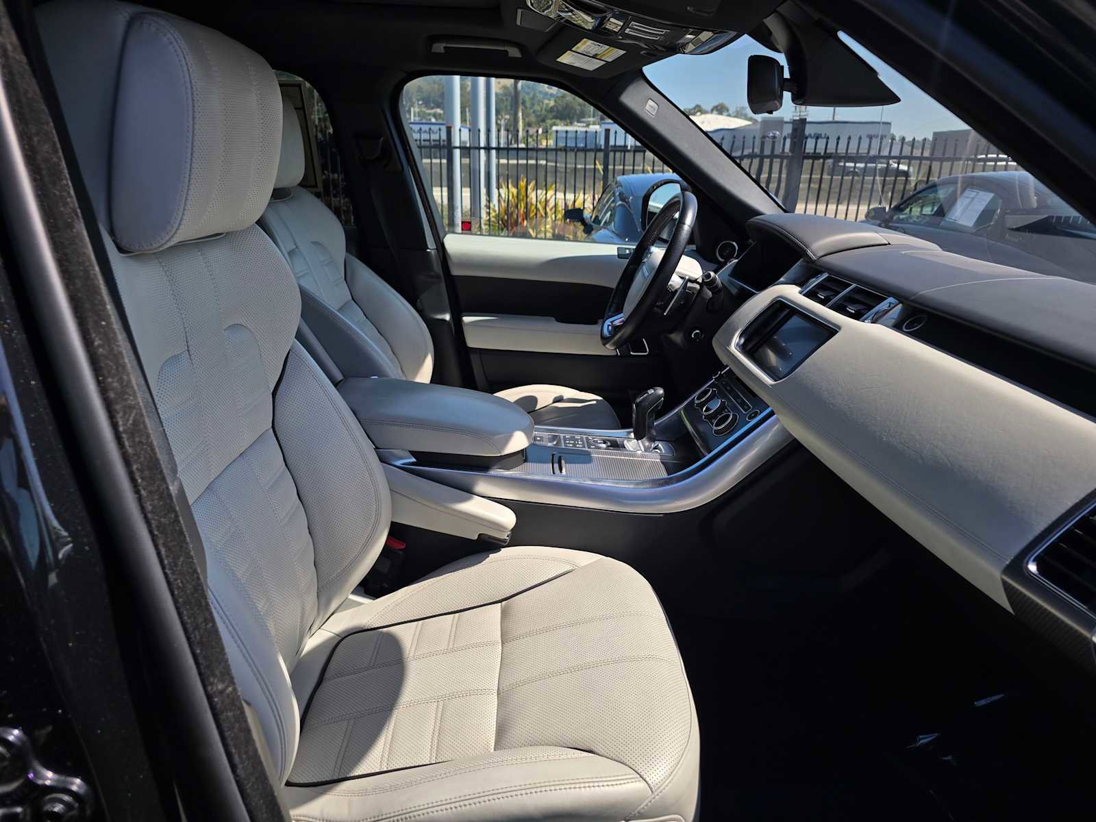 Used 2016 Land Rover Range Rover Sport Autobiography AWD/4WD image 11