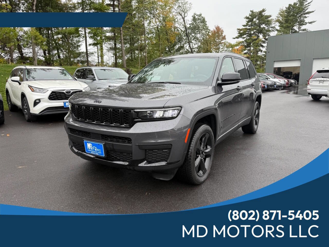 Used 2023 Jeep Grand Cherokee L Laredo image 1