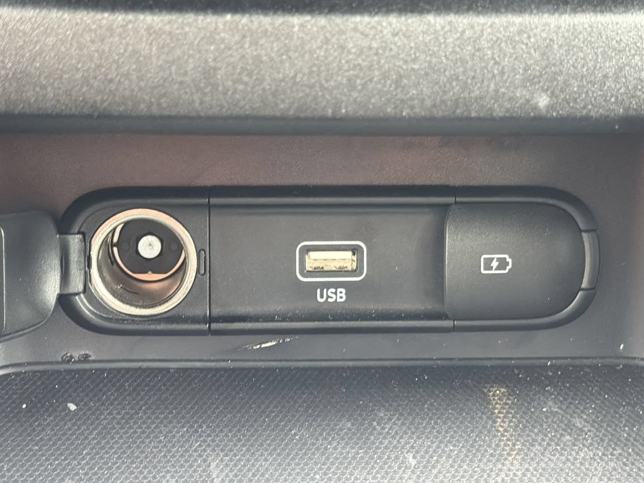 Used 2024 Kia Forte GT-Line FWD image 7