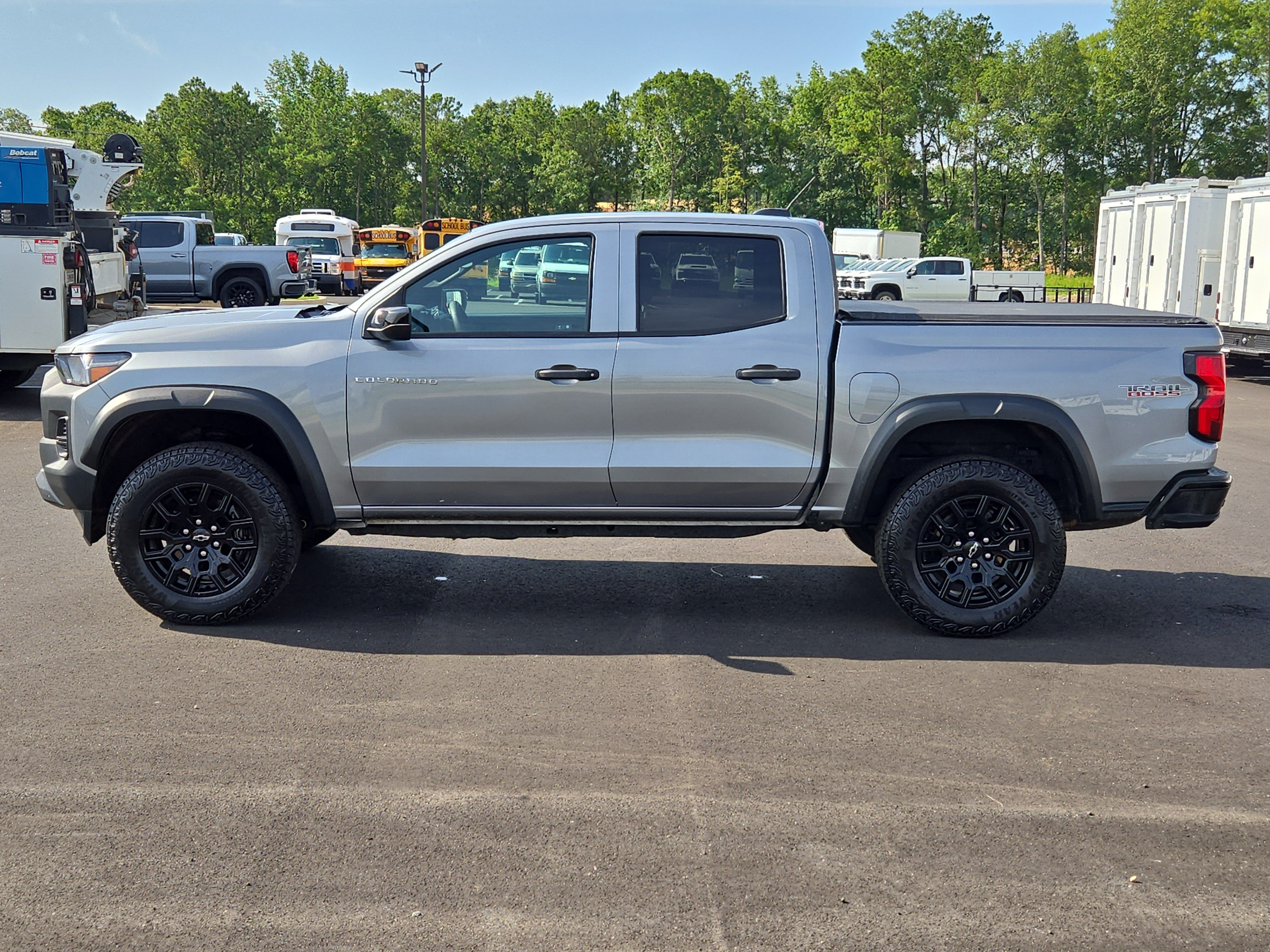 Used 2024 Chevrolet Colorado Trail Boss w/ Advanced Trailering Package AWD/4WD image 14