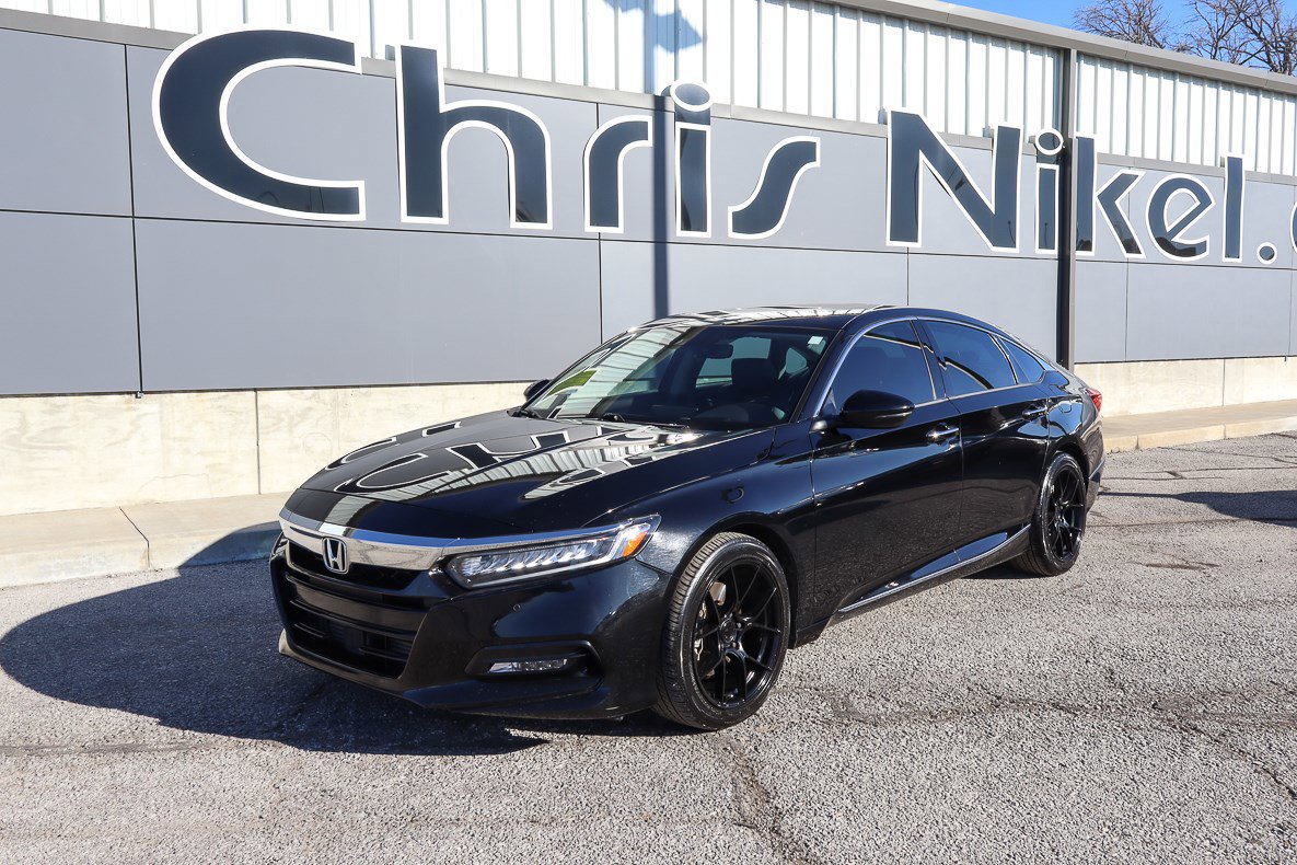 Used 2020 Honda Accord Touring image 1