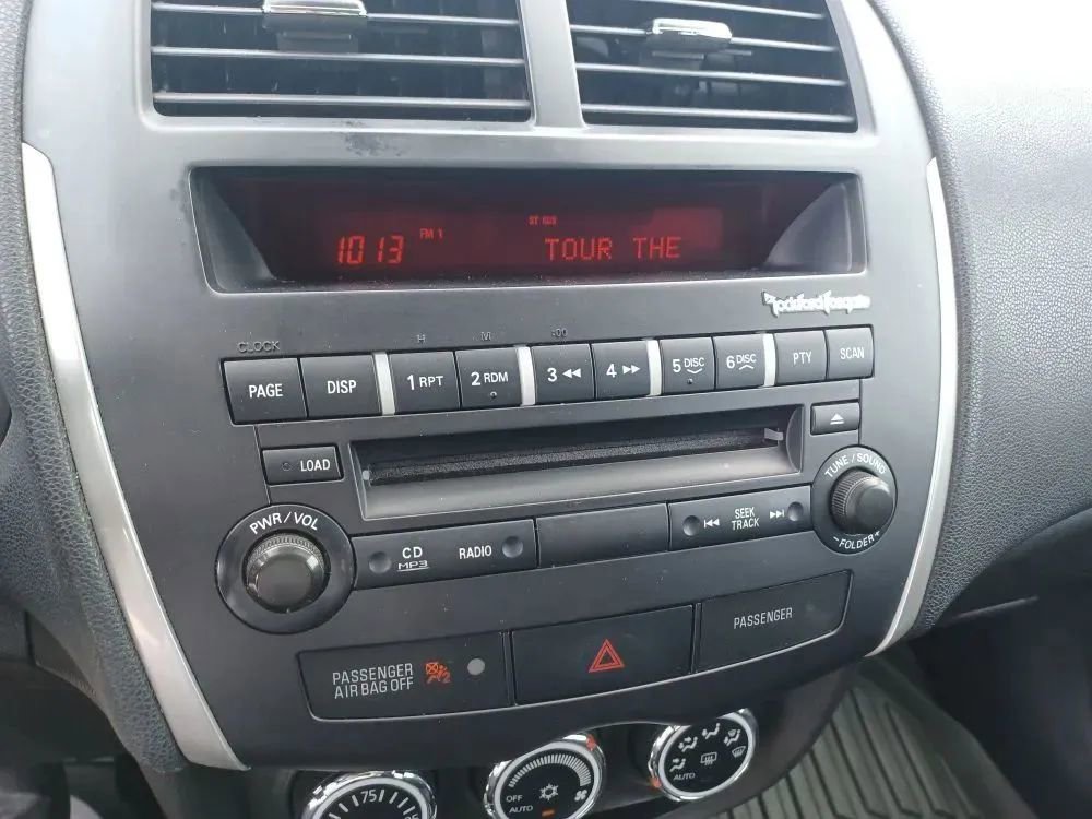 Used 2013 Mitsubishi Outlander Sport SE image 10