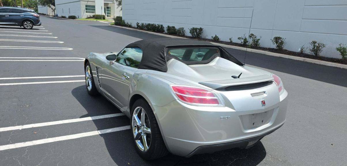 Used 2007 Saturn Sky w/ Premium Trim Pkg RWD image 3