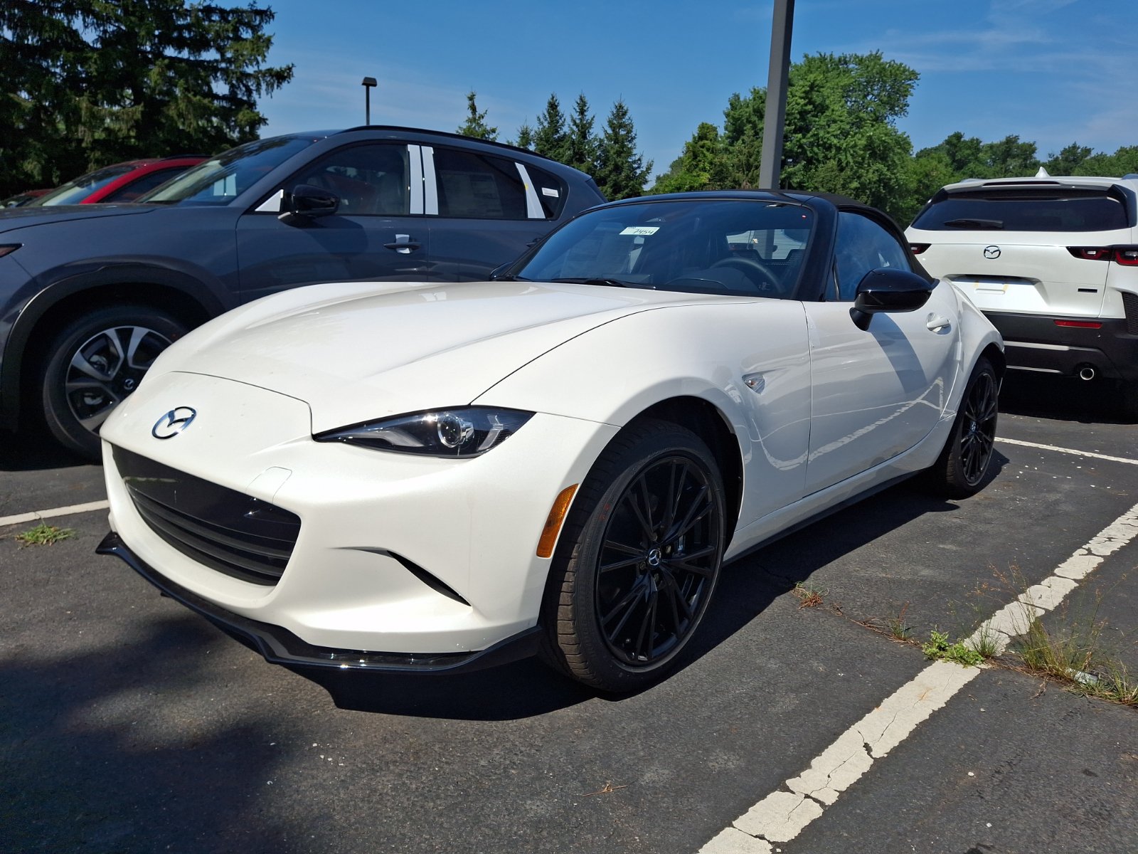New 2026 MAZDA MX-5 Miata Club RWD image 3
