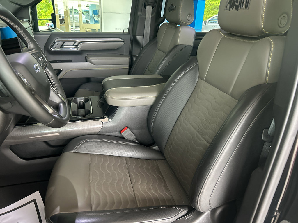 Used 2024 Chevrolet Silverado 2500 ZR2 w/ ZR2 Bison Edition image 19