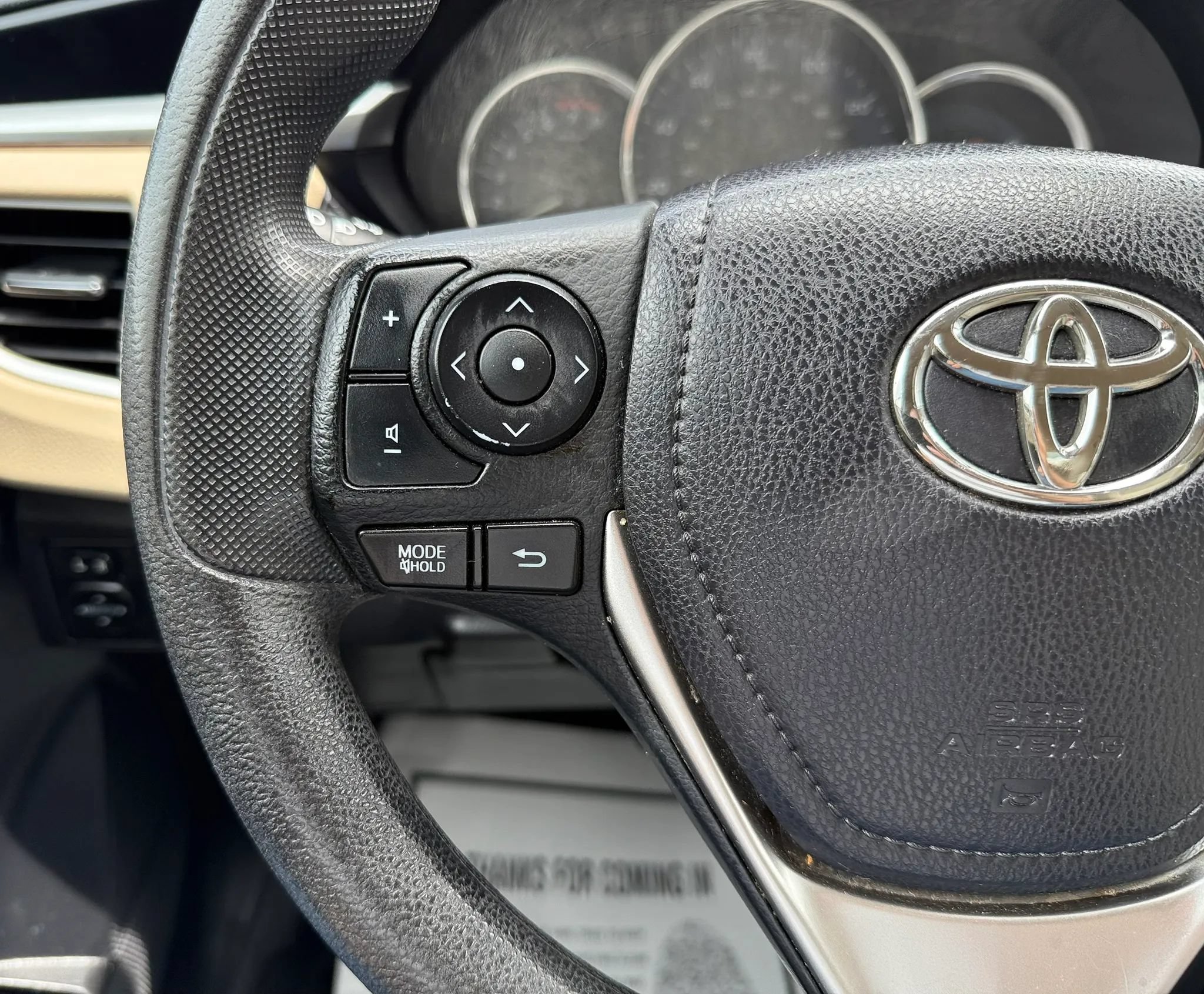 Used 2016 Toyota Corolla LE FWD image 13