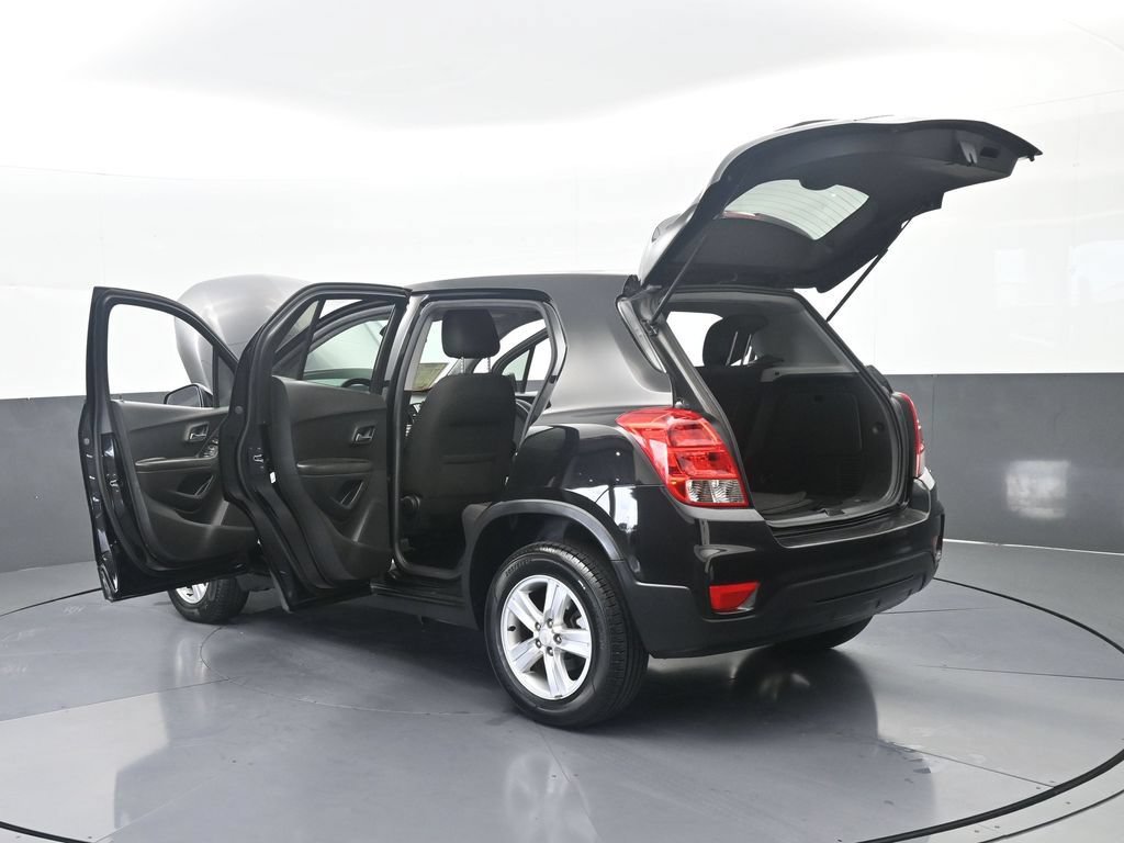 Used 2022 Chevrolet Trax LS AWD/4WD image 68
