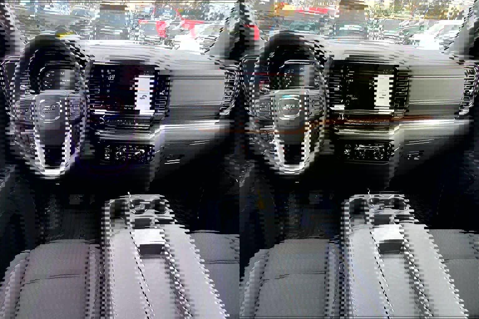 Used 2024 GMC Sierra 1500 Elevation image 15