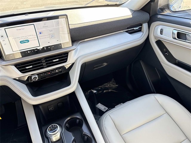 New 2026 Ford Explorer Active image 17