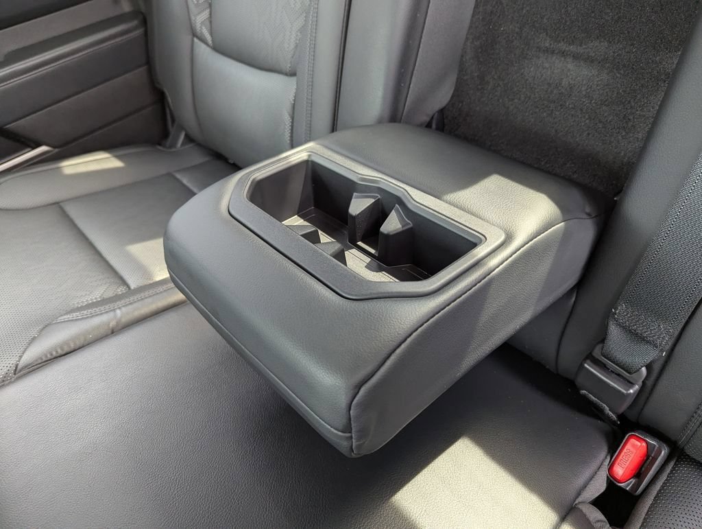 Used 2024 Toyota Tundra Limited AWD/4WD image 18