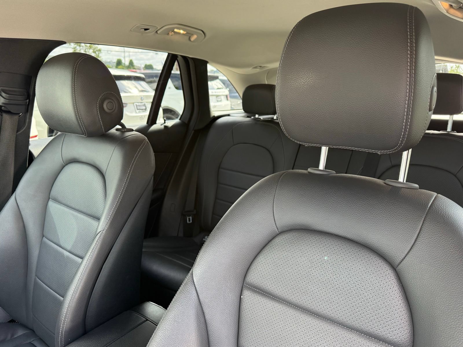 Used 2021 Mercedes-Benz GLC 300 w/ Premium Package image 27