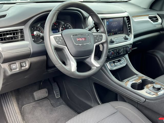 Used 2023 GMC Acadia SLE w/ Driver Convenience Package FWD image 19
