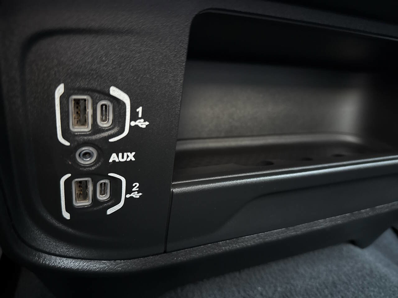 Used 2024 RAM 2500 Laramie w/ Night Edition image 31