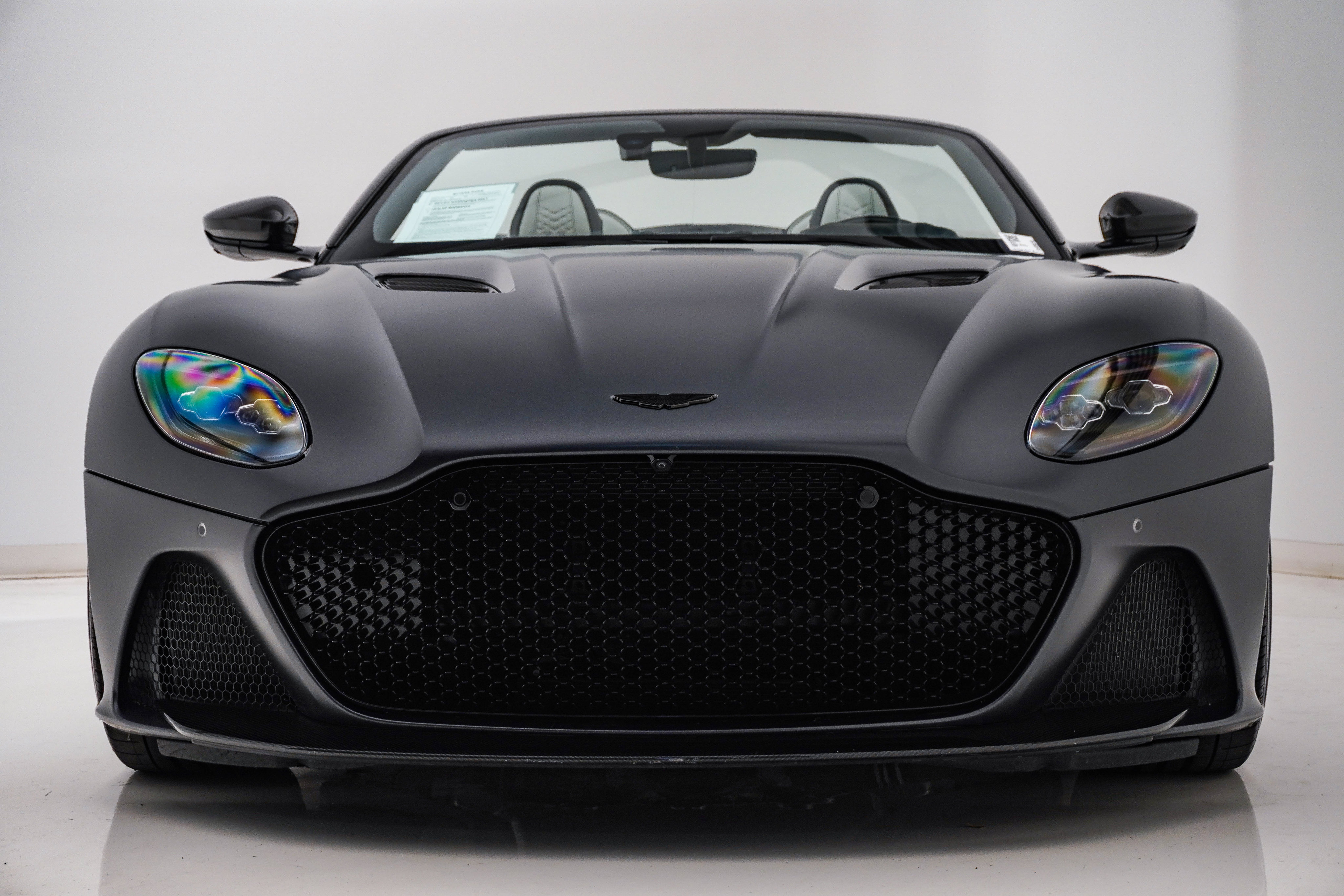 Used 2023 Aston Martin DBS Superleggera Volante RWD image 5