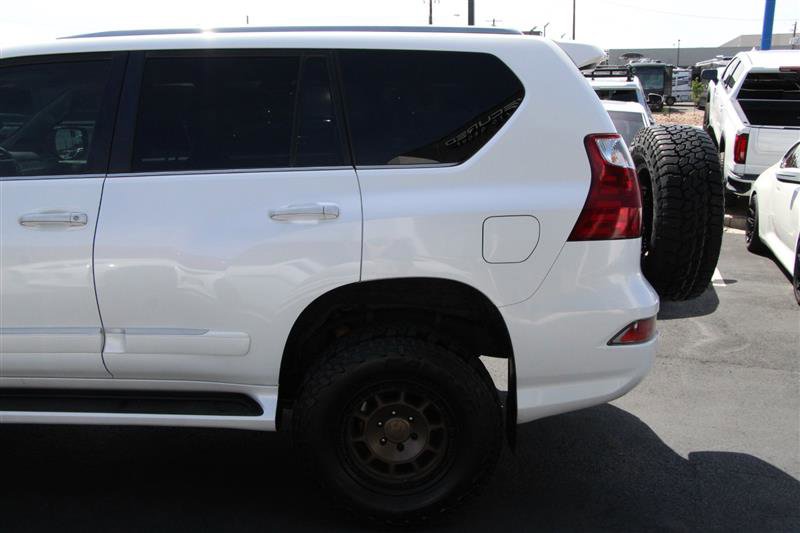 Used 2016 Lexus GX 460 w/ Comfort Package AWD/4WD image 5
