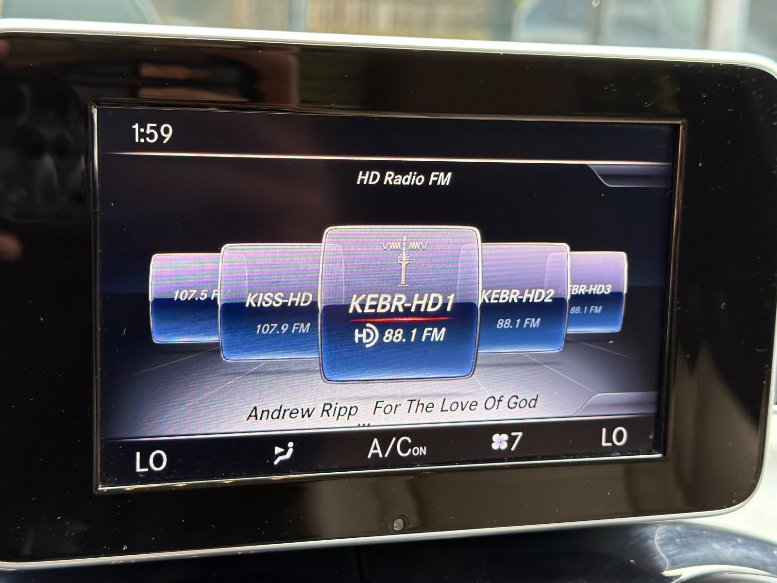Used 2015 Mercedes-Benz C 300 4MATIC Sedan image 16