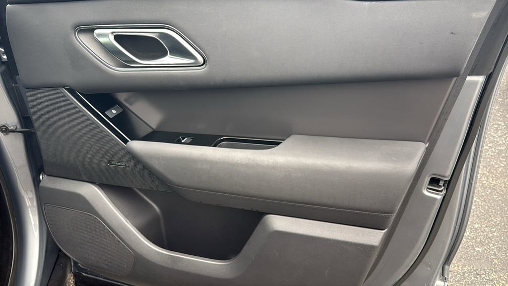 Used 2024 Land Rover Range Rover Velar Dynamic SE image 13