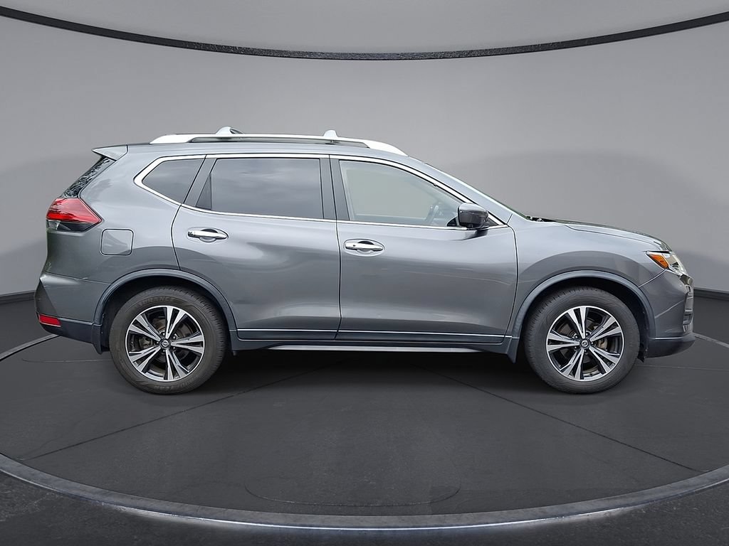 Used 2019 Nissan Rogue SV w/ Premium Package FWD image 26