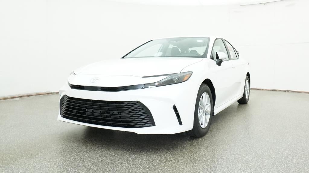 New 2026 Toyota Camry LE FWD image 32