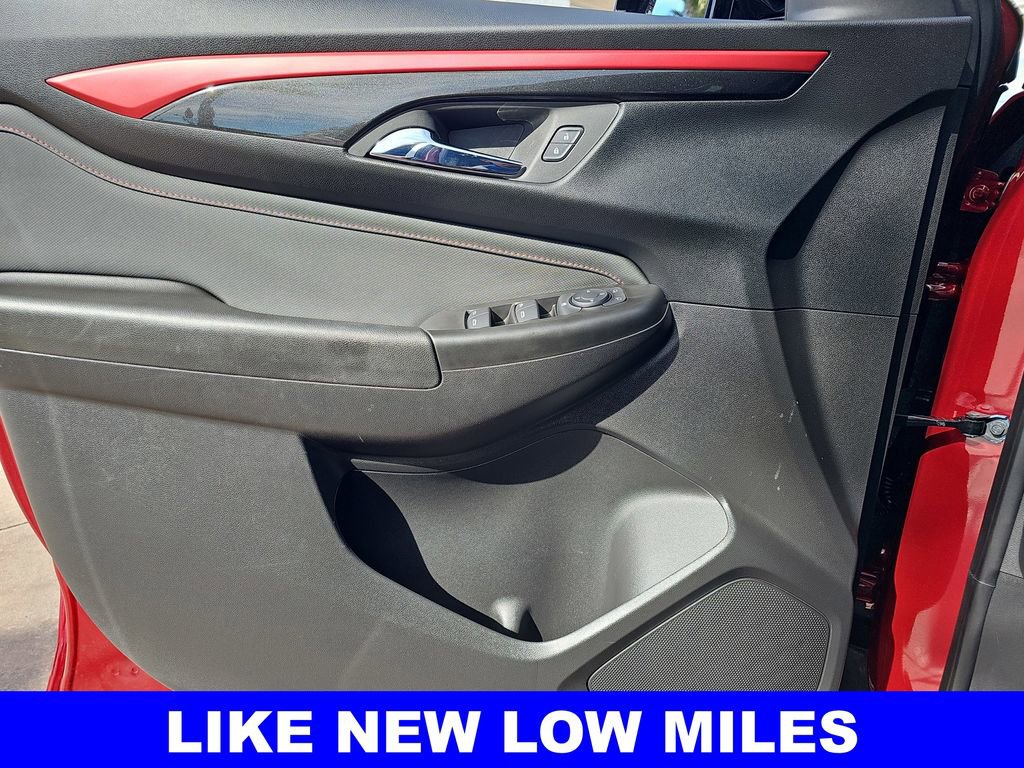 Used 2025 Chevrolet TrailBlazer RS w/ Driver Confidence Package image 26