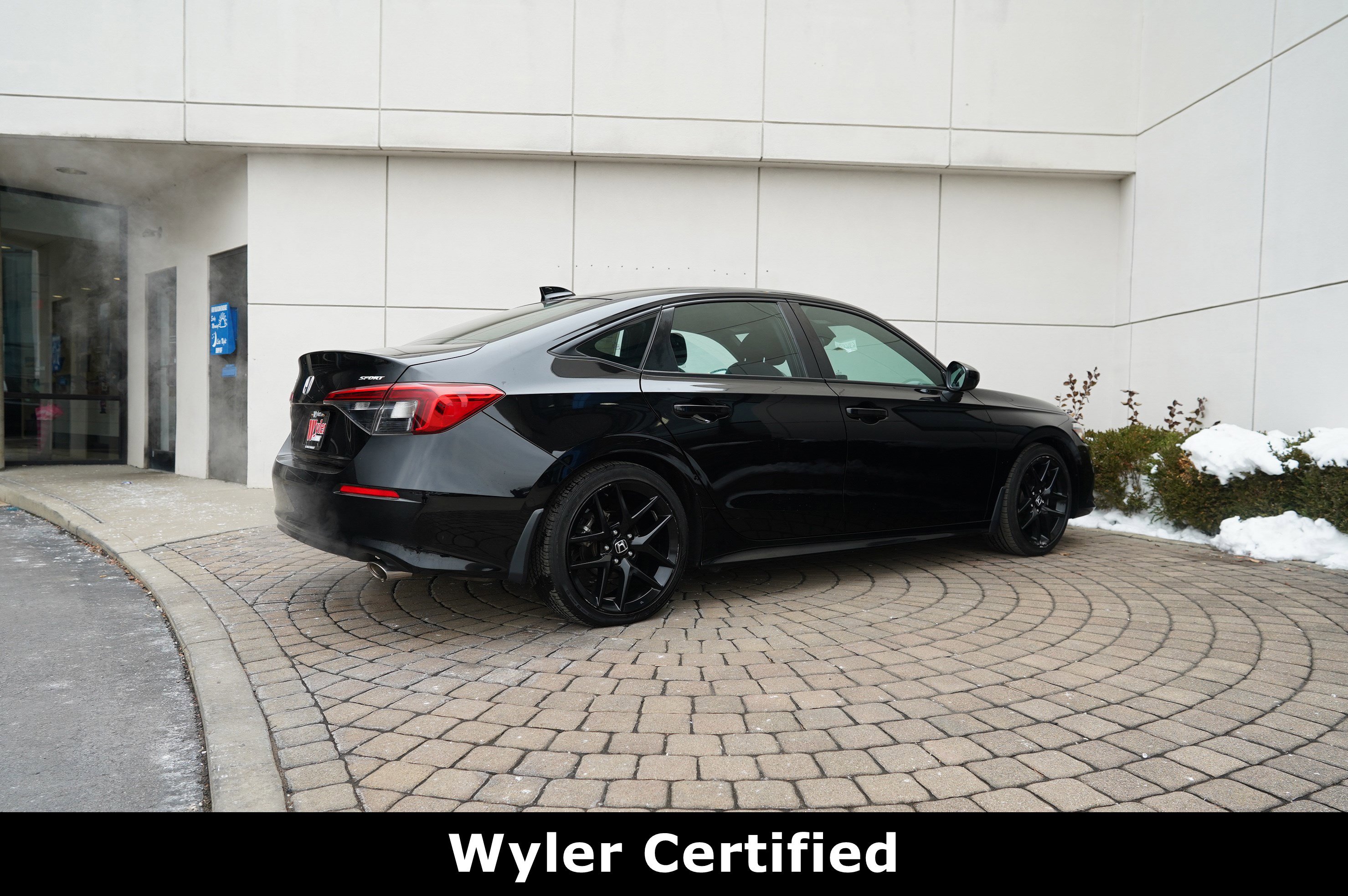 Used 2023 Honda Civic Sport image 3