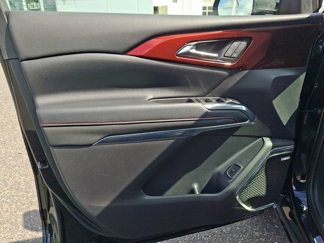 Certified 2025 Chevrolet Traverse RS AWD/4WD image 14