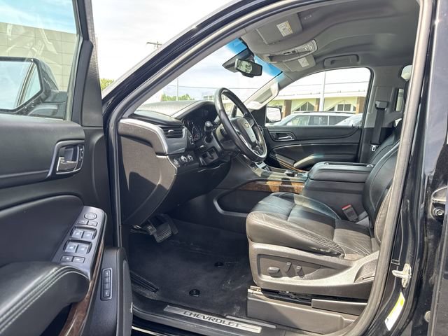Used 2019 Chevrolet Suburban LT AWD/4WD image 18