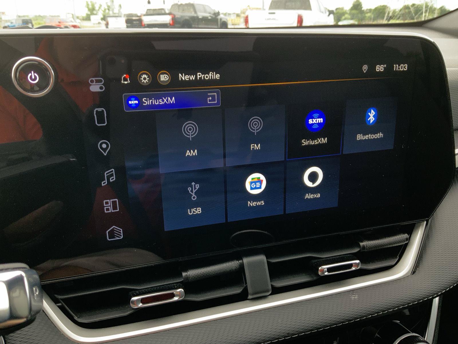 Used 2025 Chevrolet Equinox LT FWD image 39