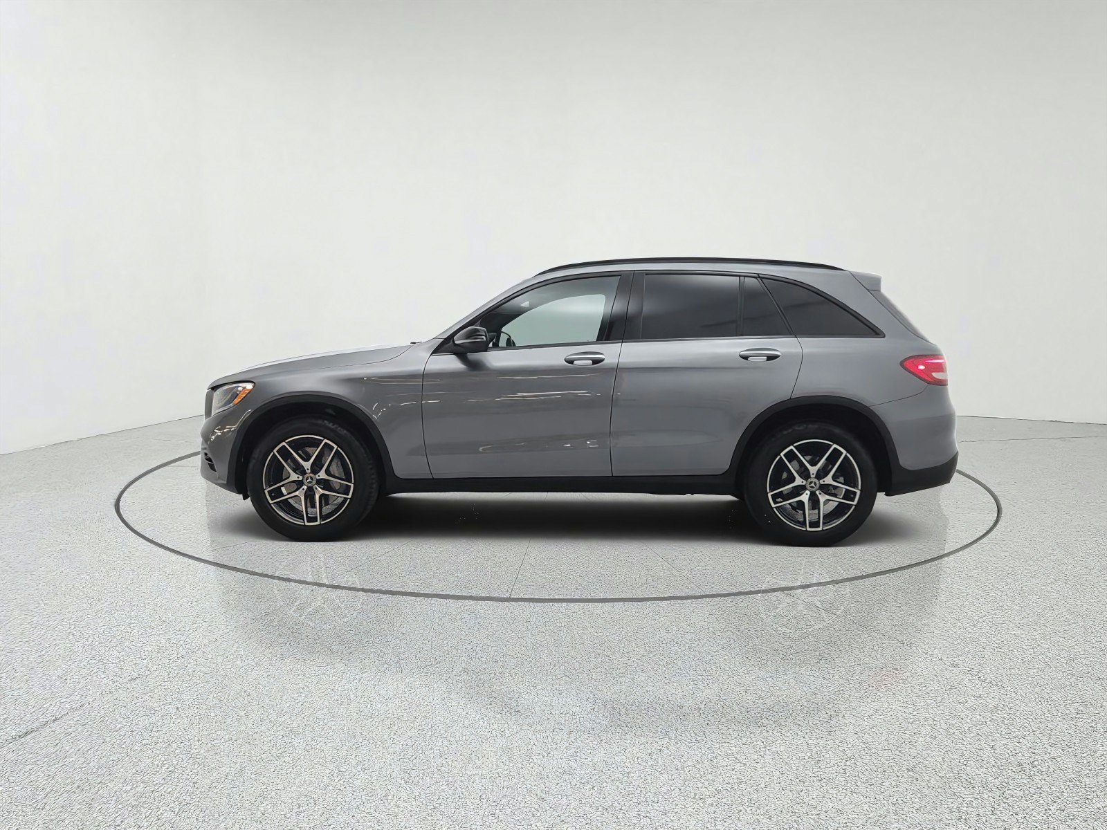 Used 2019 Mercedes-Benz GLC 300 image 8