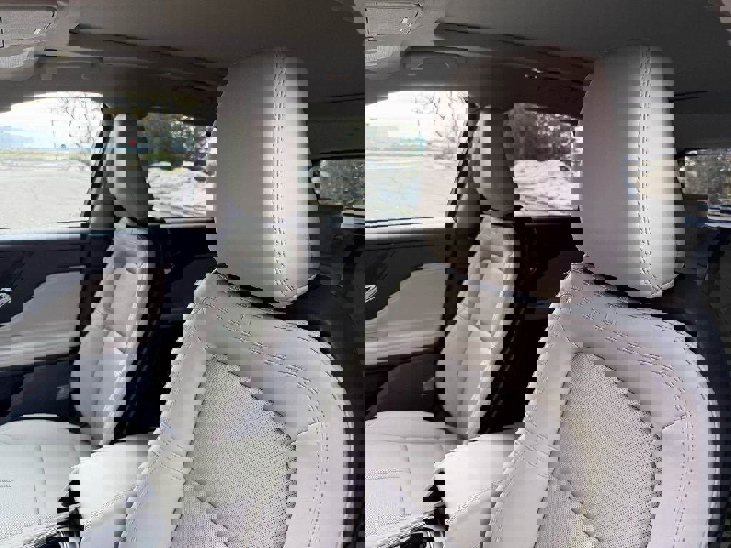 New 2026 Lincoln Corsair Premiere image 10