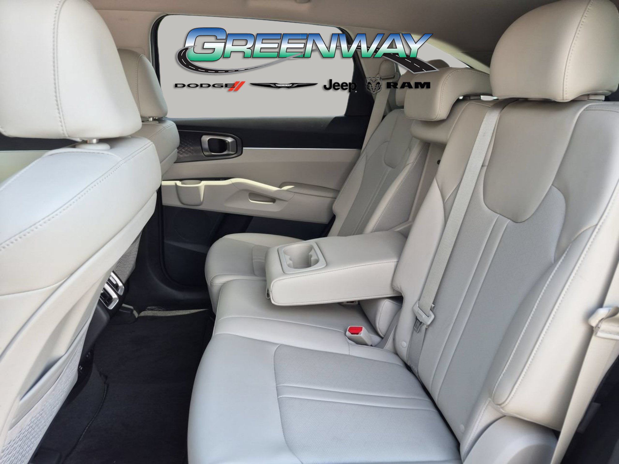 Used 2023 Kia Sorento S FWD image 12