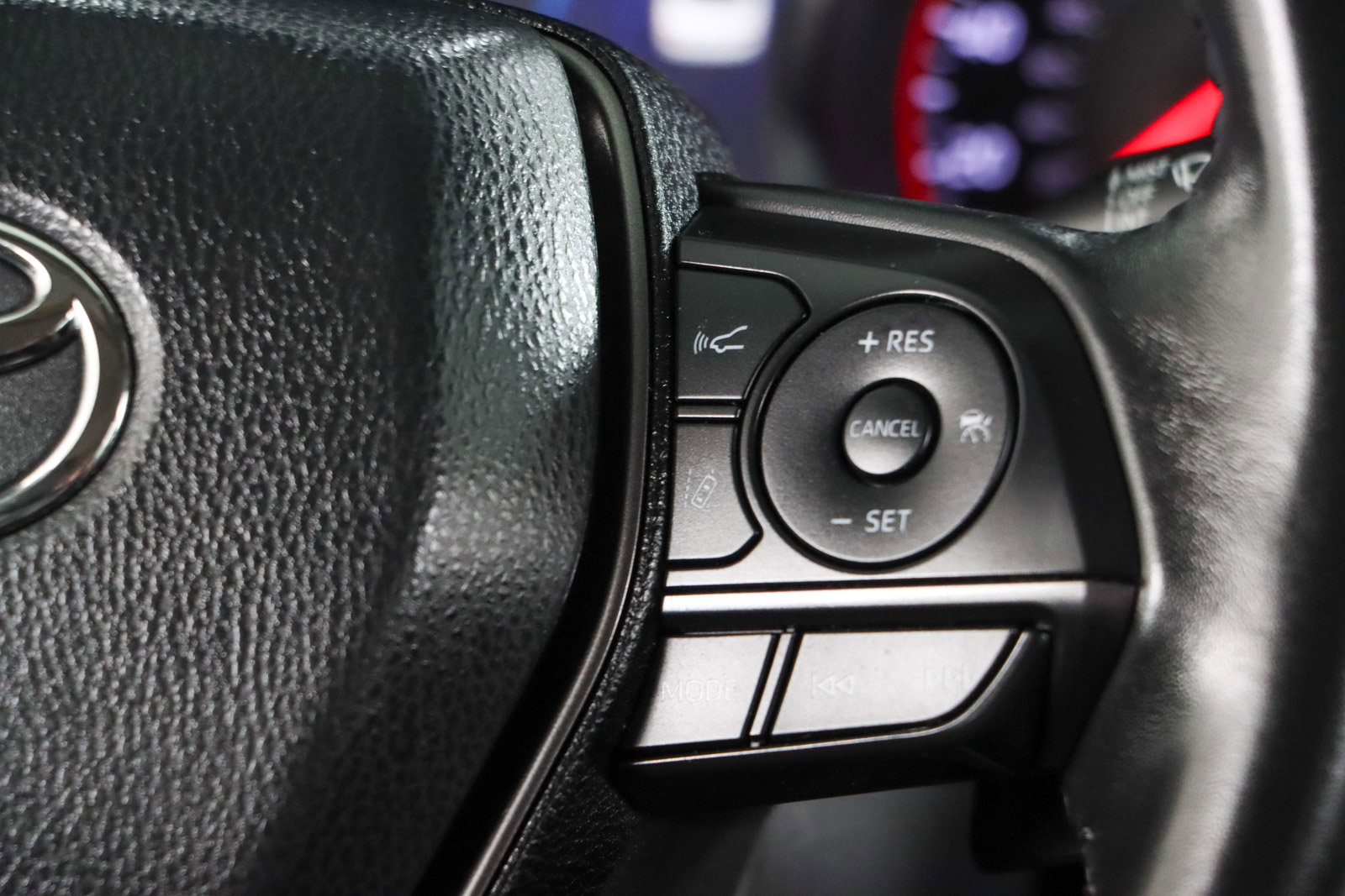 Used 2024 Toyota Camry XSE FWD image 14