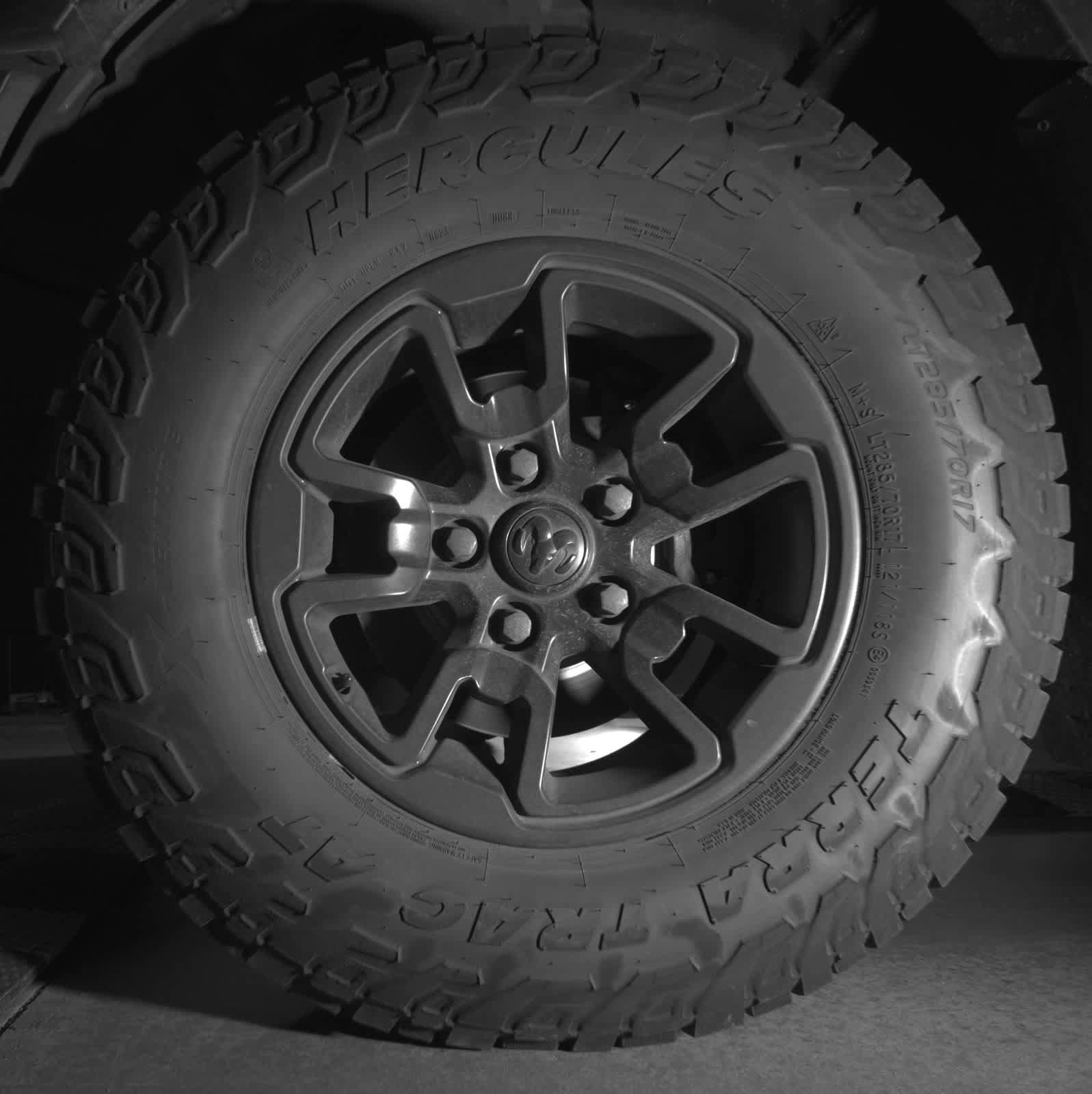 Used 2017 RAM 1500 Rebel w/ Luxury Group AWD/4WD image 9