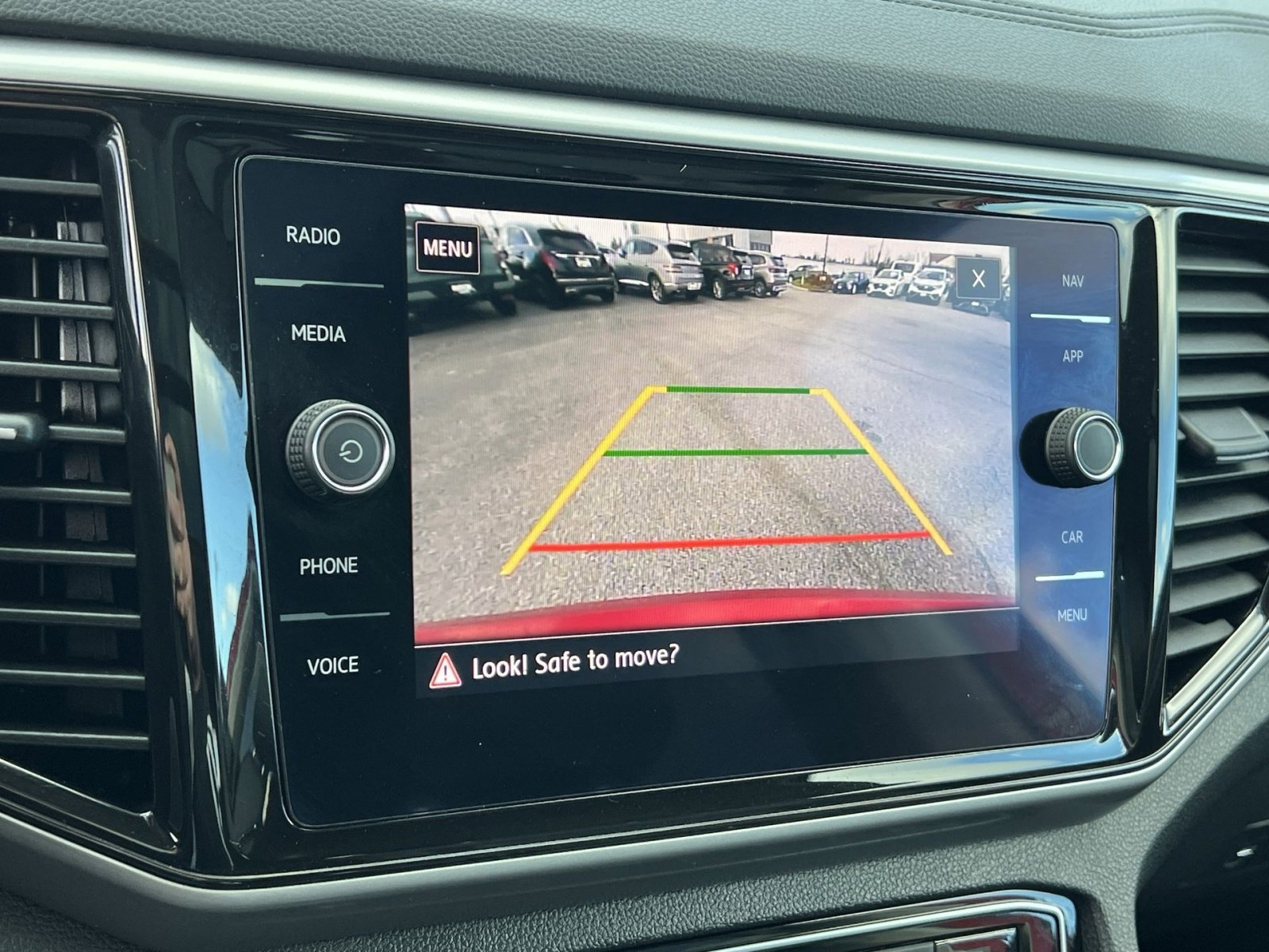 Used 2021 Volkswagen Atlas SEL image 19